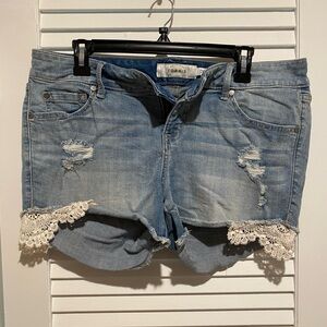 Torrid cut off shorts with lace detail